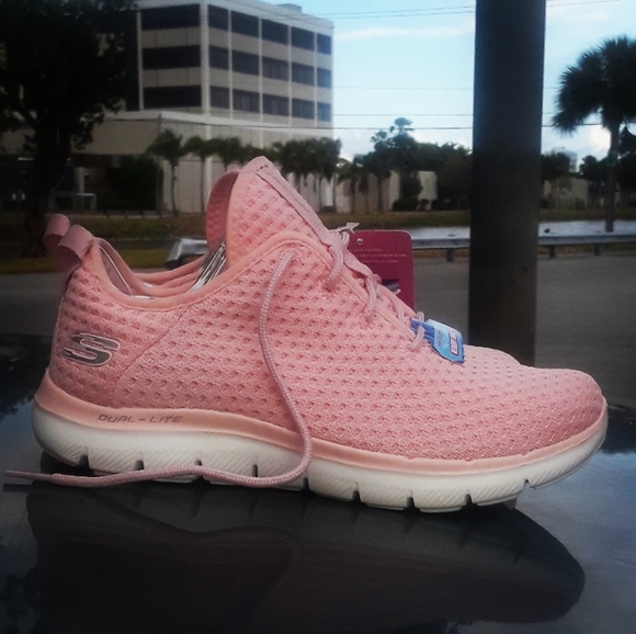 Skechers Shoes - Women's Skechers Flex Appeal 2.0 (Size 8)